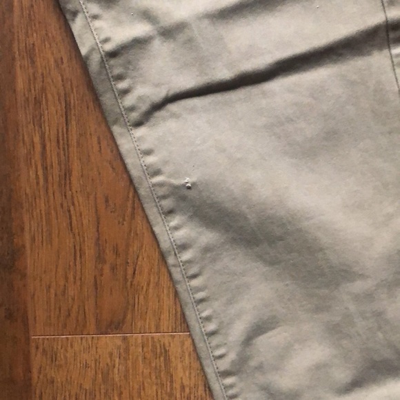 Men’s goodfellow khaki pants size 29x30 - Picture 6 of 6